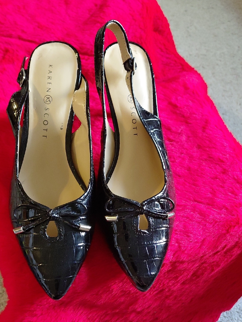 Karen Scott Black Patent Croc-Embossed Slingback Pointed Flats